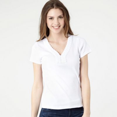 White plaited neck t-shirt