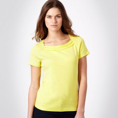 Yellow pleat neck t-shirt