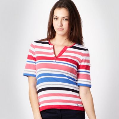 Dark pink striped y-neck t-shirt
