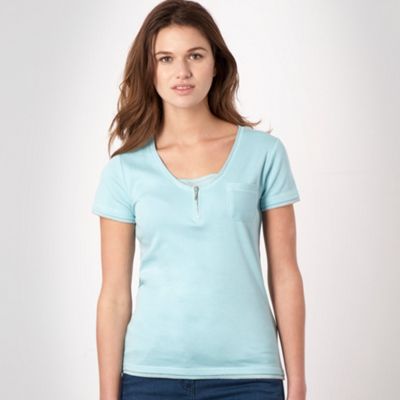 Maine New England Light blue zip neck t-shirt