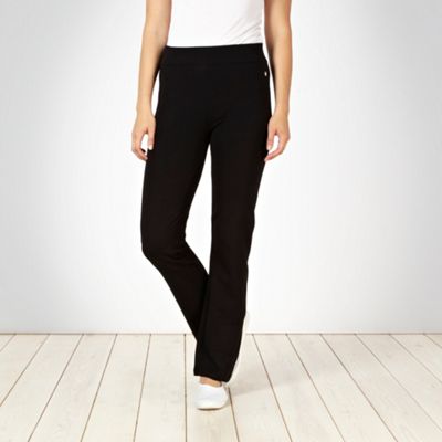 Black stitched jogging bottoms                                                                                                  