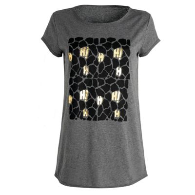 Dark grey giraffe print t-shirt