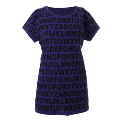 Purple alphabet print t-shirt