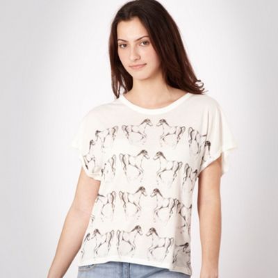 Cream pony print t-shirt