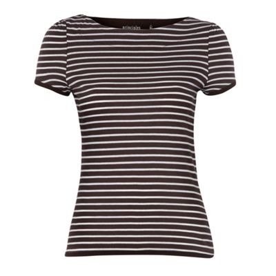 Chocolate striped tipped t-shirt
