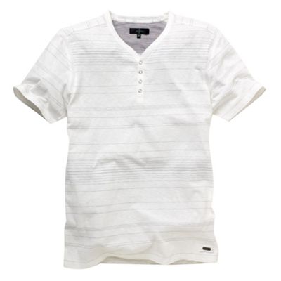 White stripe slub y-neck t-shirt