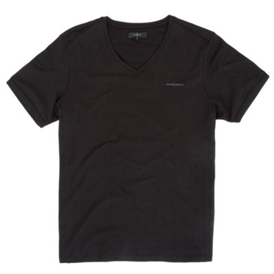 Black essential v-neck t-shirt