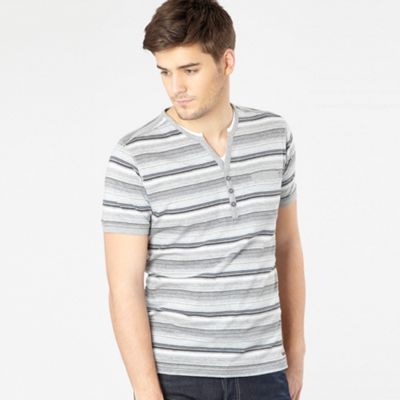 Grey double y-neck t-shirt