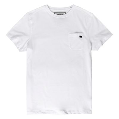 White crew neck t-shirt