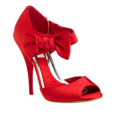 Red bow side high heel shoes