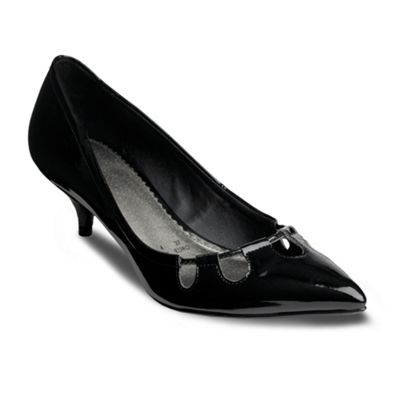 Black 'Juno' pointed court shoes