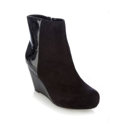 Black mixed fabric wedge ankle boots                                                                                            