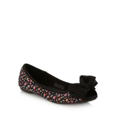 Black Floral Chiffon Bow Peep Toe Pumps                                                                                         