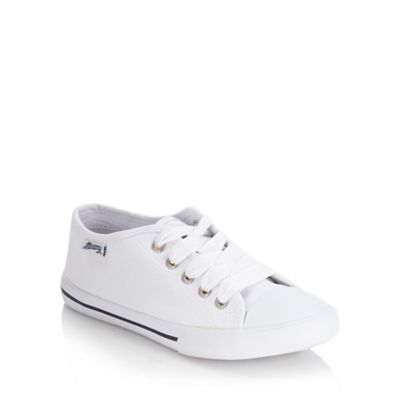 White lace up canvas trainers                                                                                                   