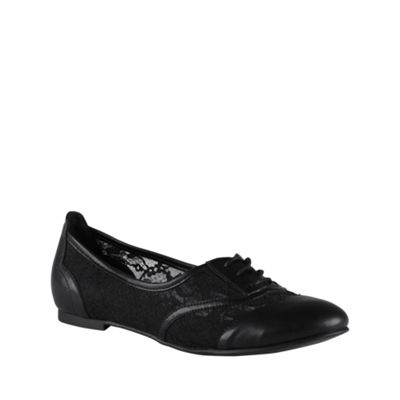 Black leatherette 'malaspina' brogue shoes with lace insert