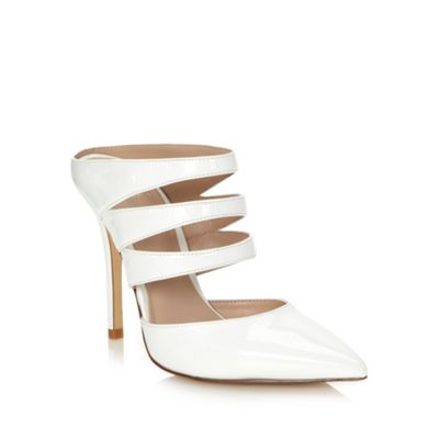 White 'areizaga' shoes                                                                                                          