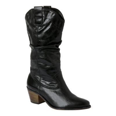 Fashion Cowgirl Boots on Flaunt Your Style In These Eye Catching Black Rowntrees Boots From