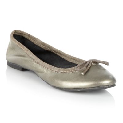 Metallic bow front ballet pumps