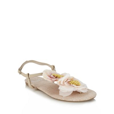Natural large flower corsage sandals                                                                                            