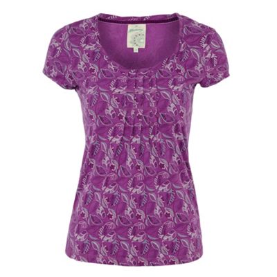 Light purple leaf print t-shirt