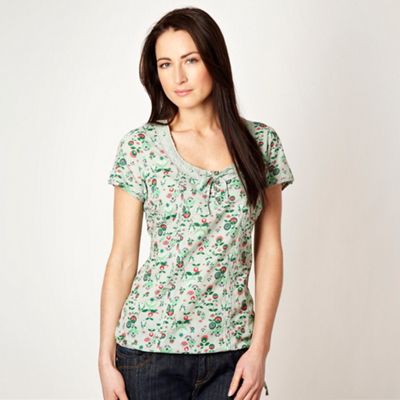 Pale green floral pattern top
