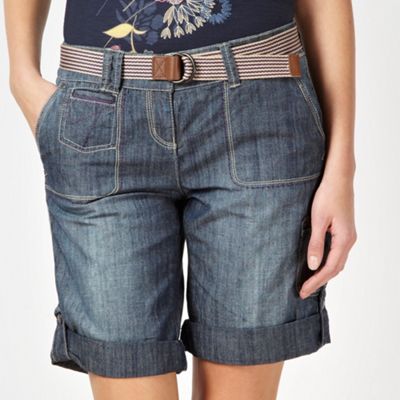 Blue denim cargo shorts                                                                                                         