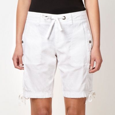 White linen blend drawstring shorts                                                                                             