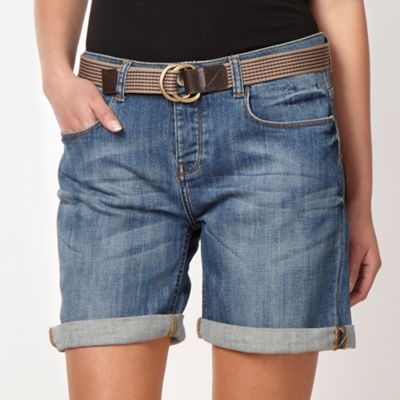 Blue washed denim shorts                                                                                                        