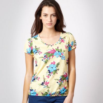 Casual Collection Yellow floral bubble hem t-shirt