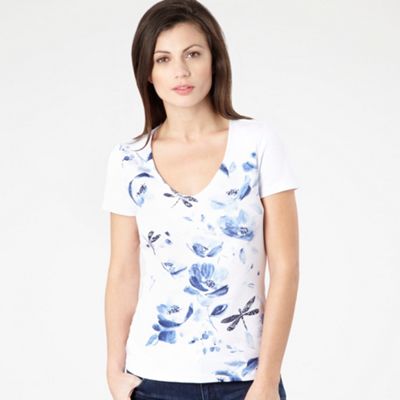 Casual Collection White floral dragonfly t-shirt