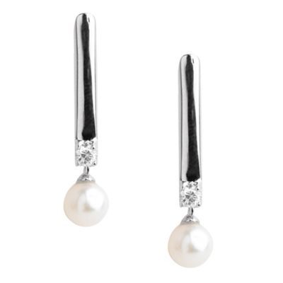 Sterling silver and pearl drop earrings