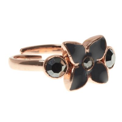 Blue Diamant  And Flower Ring                                                                                                   