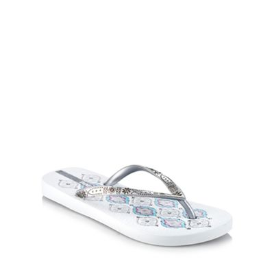 White ethnic printed flip flops