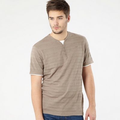 Brown y-neck mock layer t-shirt