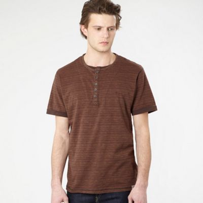 Brown fine striped t-shirt