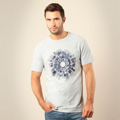Pale blue circle t-shirt