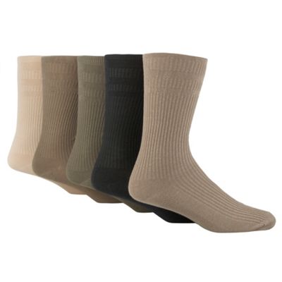 Pack of five light olive cotton rich socks