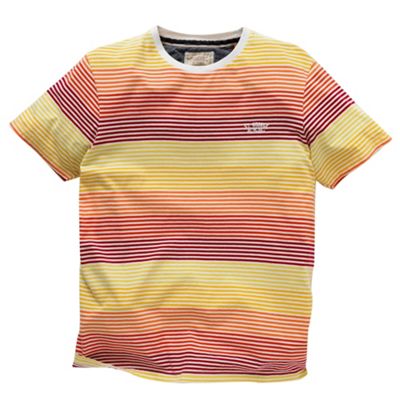 Red fine stripes t-shirt