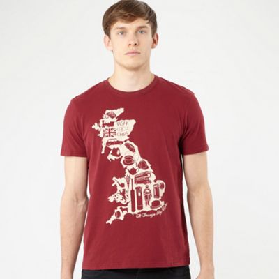 Red map motif t-shirt