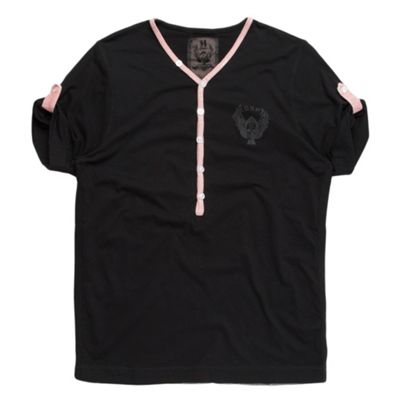 Black Laurel t-shirt
