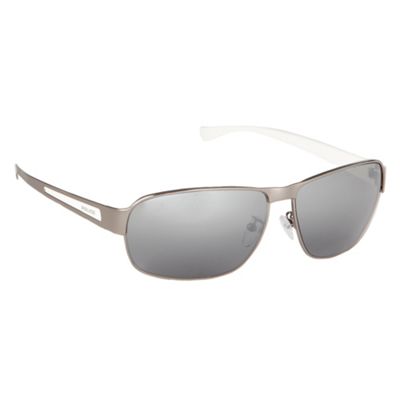 Silver rectangular wide armed sunglasses