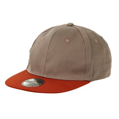 Grey flat peak cap                                                                                                              