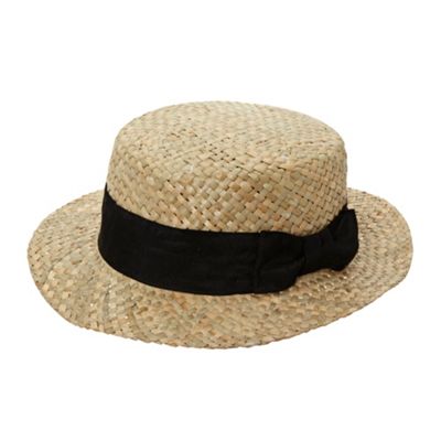 Natural straw boater hat                                                                                                        