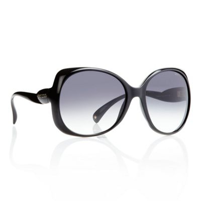 Black oversize sunglasses                                                                                                       
