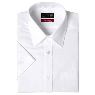 White plain twill short sleeved shirt