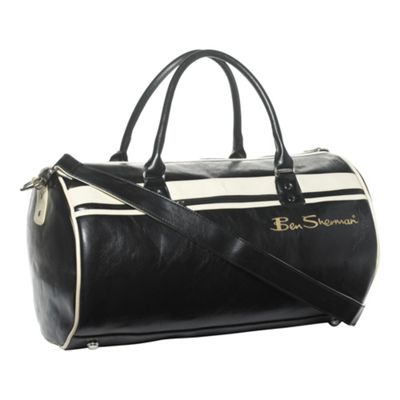 Ben Sherman Black barrel bag