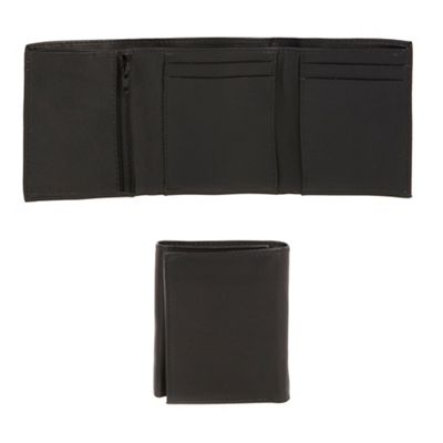 Black plain trifold wallet                                                                                                      