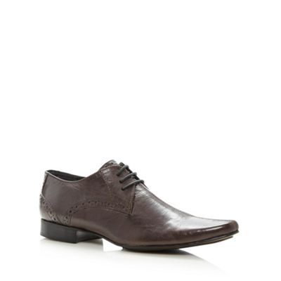 Brown Whirlwind centre seam lace up shoes                                                                                       