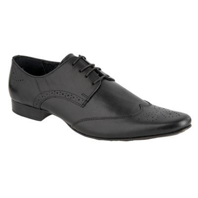 Black pointed toe brogue shoes