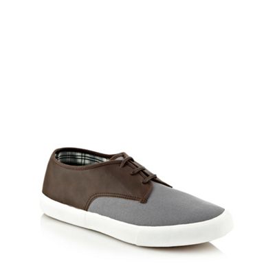 Grey panel plimsole trainers                                                                                                    